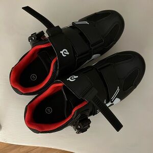 Peloton cycling shoes, size 37 (5.5 women’s)